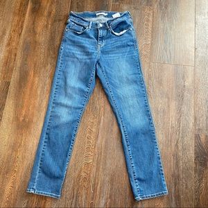 Levi’s Classic Mid Rise Skinny Jeans size 6